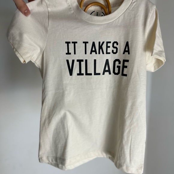 It takes a village T-shirt new - Picture 5 of 5